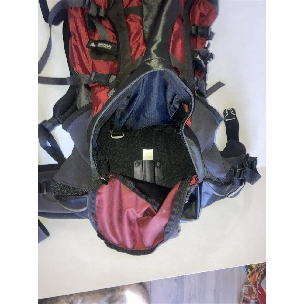 Gregory Backpacking 60, Hiking, Camping Backpack, Size M. No Model Name‎